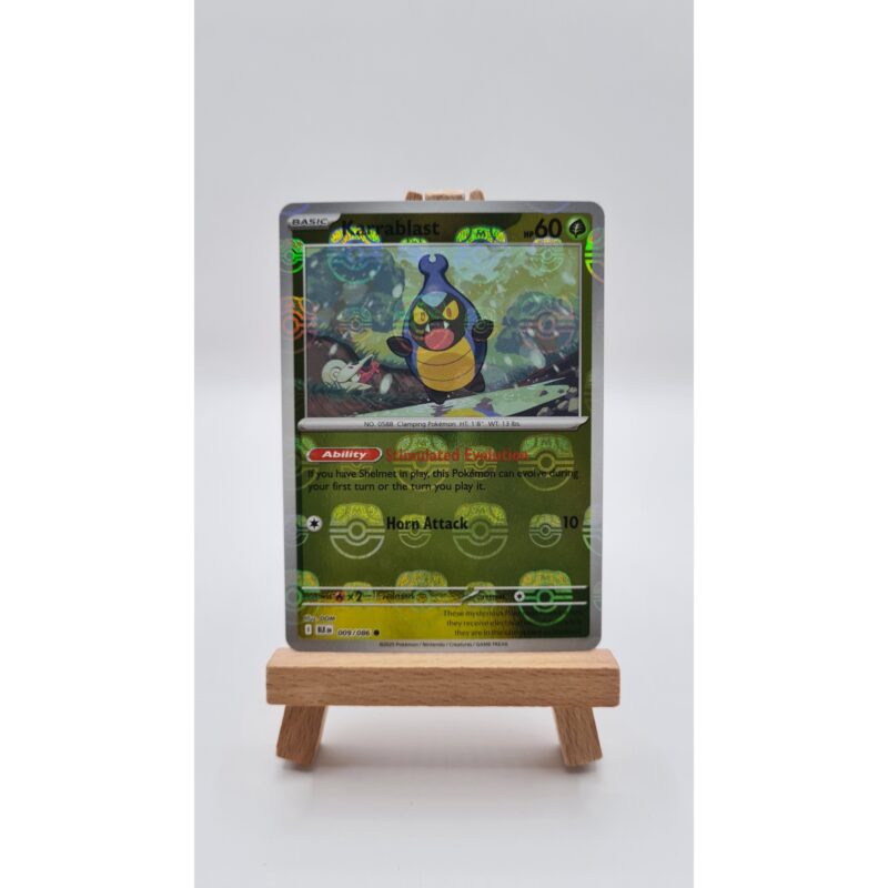 Karrablast Masterball (xBLK 009)